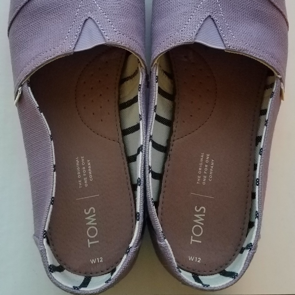 Tom's- light purple, women's size 12